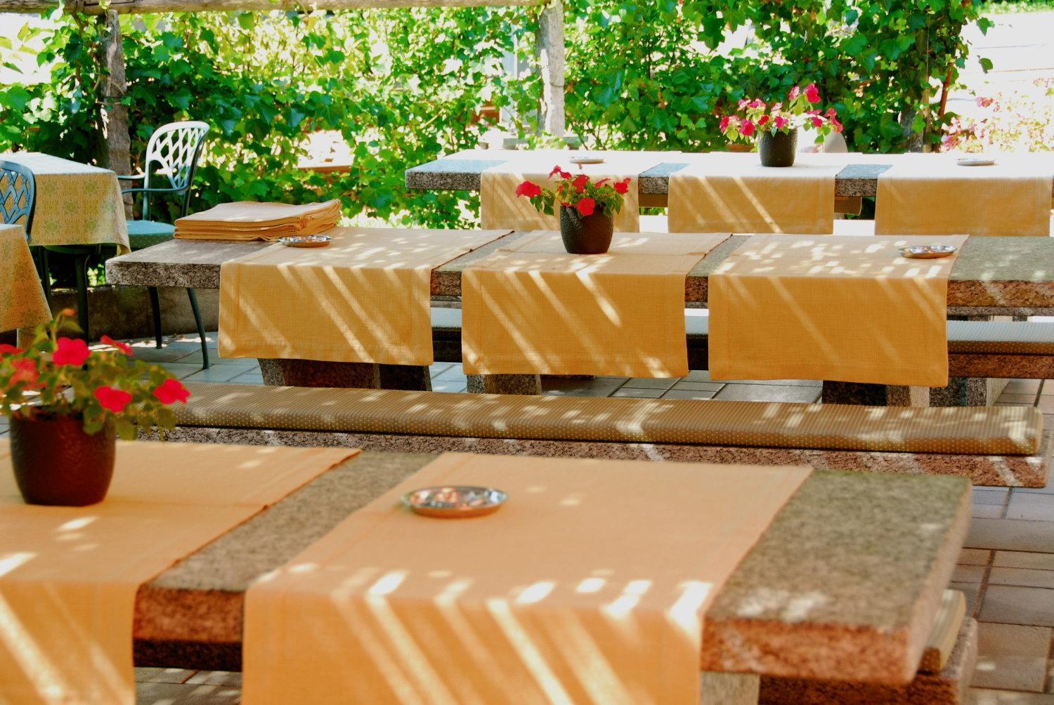 Ristorante Charme Hotel Tre Terre Ponte Brolla Exterior photo
